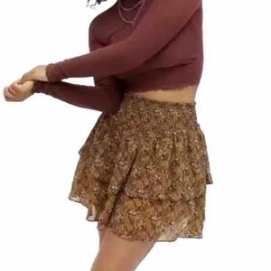 MINKPINK-Tarsus Tiered Mini Skirt-Women's Size:
Medium-NEW!!